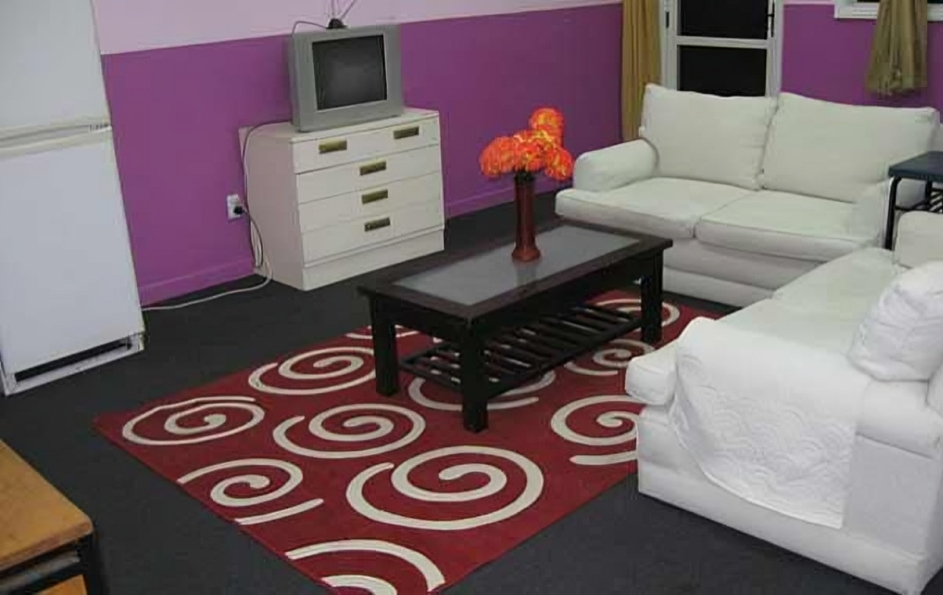 Hindu Niwas living room